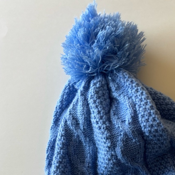 Urban Outfitters Powder Blue Beanie - Picture 3 of 3